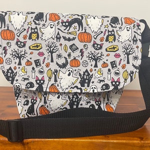 Halloween bag, spooky Halloween gifts.