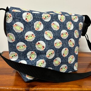Bolso bandolera Baby Yoda Grogu, imagen 4