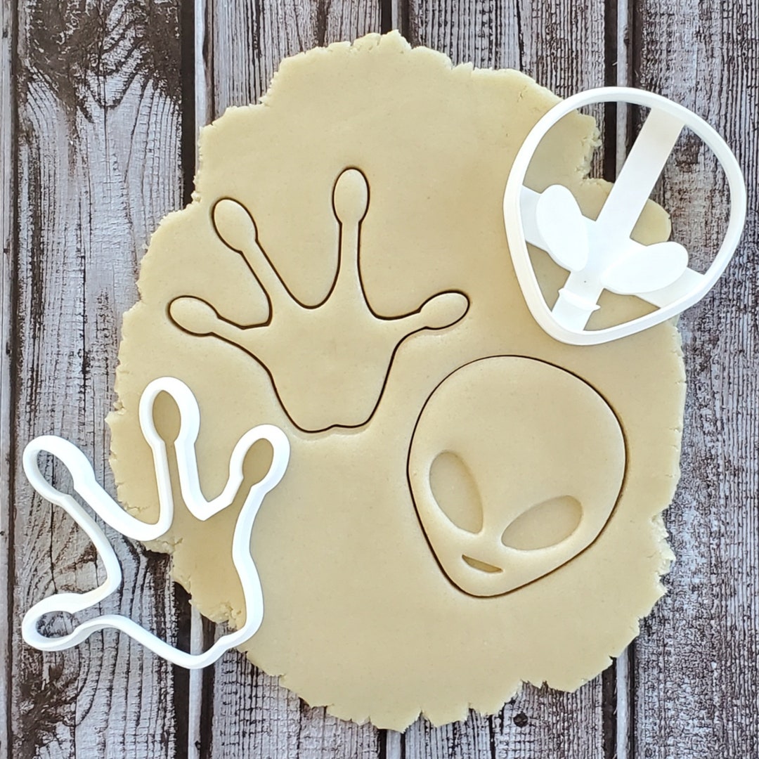 Alien Head Cookie Cutter - Etsy