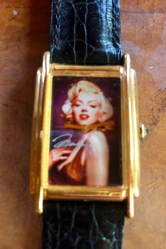 Marilyn monroe fossil watch top