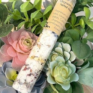 Magnesium herbal bath soak