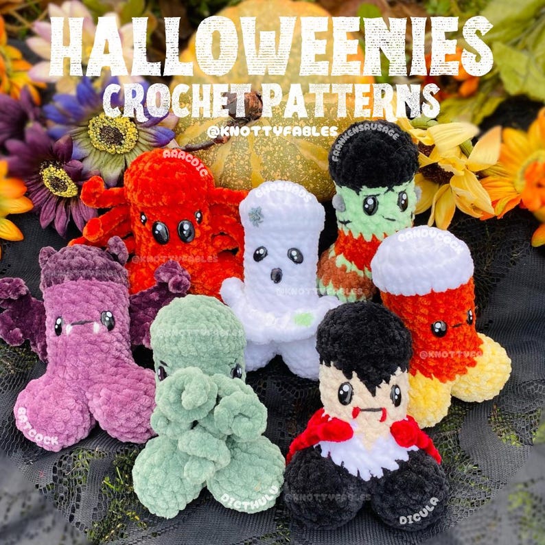 Peut inclure: Une collection de sept peluches en crochet sur le th&egrave;me d'Halloween. Les peluches comprennent un fant&ocirc;me, un vampire, un Frankenstein, un ma&iuml;s sucr&eacute;, une pieuvre, une araign&eacute;e et une cr&eacute;ature violette. Les peluches sont toutes faites &agrave; la main et ont un style mignon et cartoon.