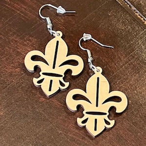 fleur de lis dangles, scout earrings, fleur de lis earrings, wood earrings