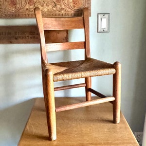 Vintage Wooden Child's Ladder Back Chair | Kid's Rush Bottom Wood Chair | Rush Seating Chair | Oak Kitchen Chair | Farmhouse Woven Chair