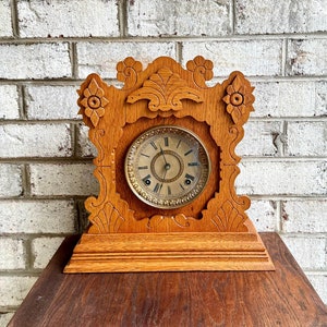 Antique Wooden Ansonia Mantle Clock | Untested Ansonia Mantle Clock | Ansonia Clock Company Mantle Clock |
