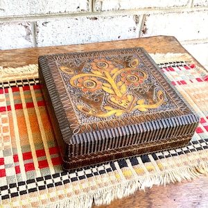 Caja de baratija tallada a mano de madera vintage / Caja de madera pintada a mano / Caja de madera decorativa / Caja de almacenamiento / / Caja de joyería con incrustaciones de madera / Incrustación de alambre