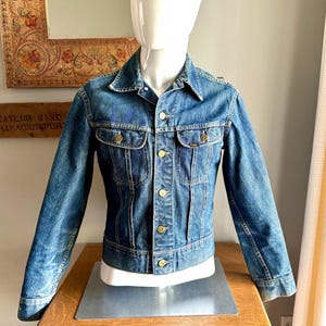 Uma jaqueta jeans vintage Lee | Jaqueta jeans 101J Lee da Union Made | Jaqueta jeans azul Lee regular 36 | Jaqueta jeans usada Lee Sanforized 101J |