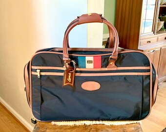 Vintage Lark Shoulder Bag 90 s Lark Weekend Bag Lark Carry on Bag Lark Luggage Suitcase Lark Messenger Bag Lark Hand Bag Etsy