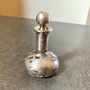 Antique Art Nouveau Sterling Silver Overlay Glass Perfume Bottle | Alvin Sterling Silver Overlayed Fragrance Bottle | Monogrammed Gladys
