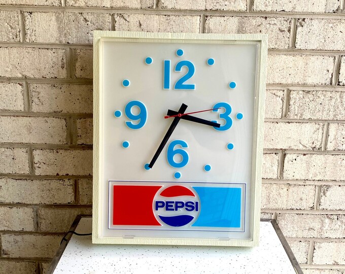 Vintage Lighted Pepsi Advertisement Clock Pepsi Cola Advertisement Clock Lighted Pepsi Clock