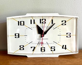 Vintage MCM General Electric Wall Clock | White G.E. 2153 Kitchen Clock | Mid Century White Kitchen Clock | Working Electric Wall Clock
