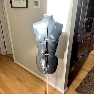Vintage Adjustable Dress Form | Portable Dress Form | Vintage Dress Form | Seamstress Gift | Designer Gift | Store Display| Clothing Display
