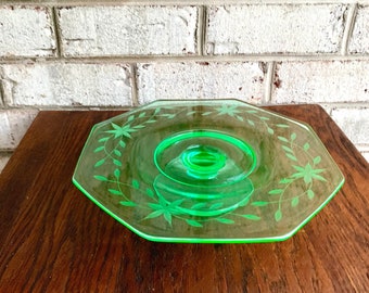 Vintage Octogon Pedestal Uranium Glass Stand | Etched Vaseline Octagon Cake Tray| Green Floral Etched Glass Cake Pedestal | Depression Glass