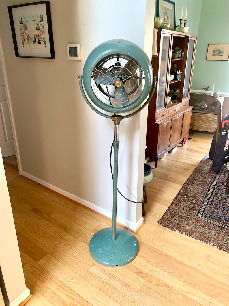 Vintage Vornado Electric Floor Fan Vornado Fan P38P11 Etsy