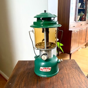 Vintage Coleman Modell 220F Laterne | Coleman 1968 Coleman Laterne | Gelbes Glas Modell 220F Coleman Laterne | Gelber Glas Duell Mantel
