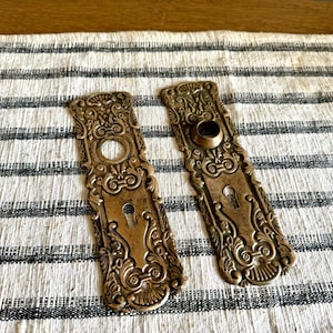 Antique Press Brass Door Knob Backing Plates | Victorian Style Ornate Brass Door Knob Backplates With Keyhole | Ornate Floral Scrolling