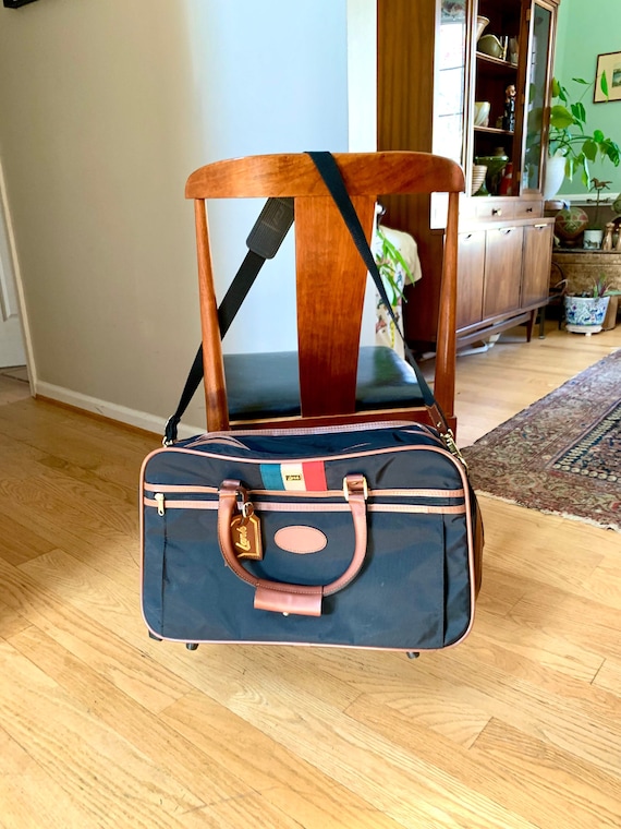 Vintage Lark Shoulder Bag 90 s Lark Weekend Bag Lark Carry on Bag Lark Luggage Suitcase Lark Messenger Bag Lark Hand Bag Etsy UK