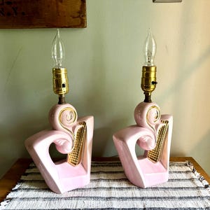 Vintage Pair of Mid Century Ceramic Lamp | MCM Table Lamps | Matching Pink and Gold Desk Lamps | Art Deco Night Stand Lamps | Pink and Gold