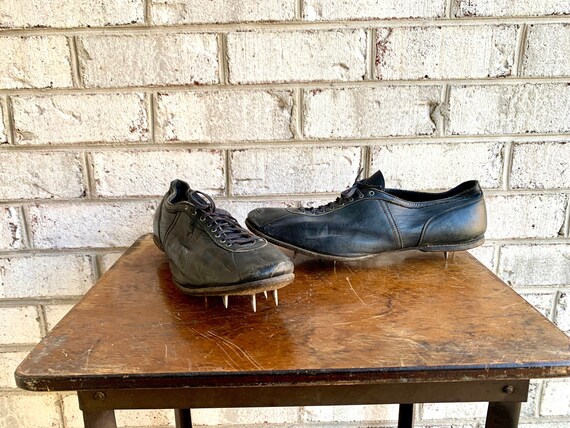 vintage track spikes