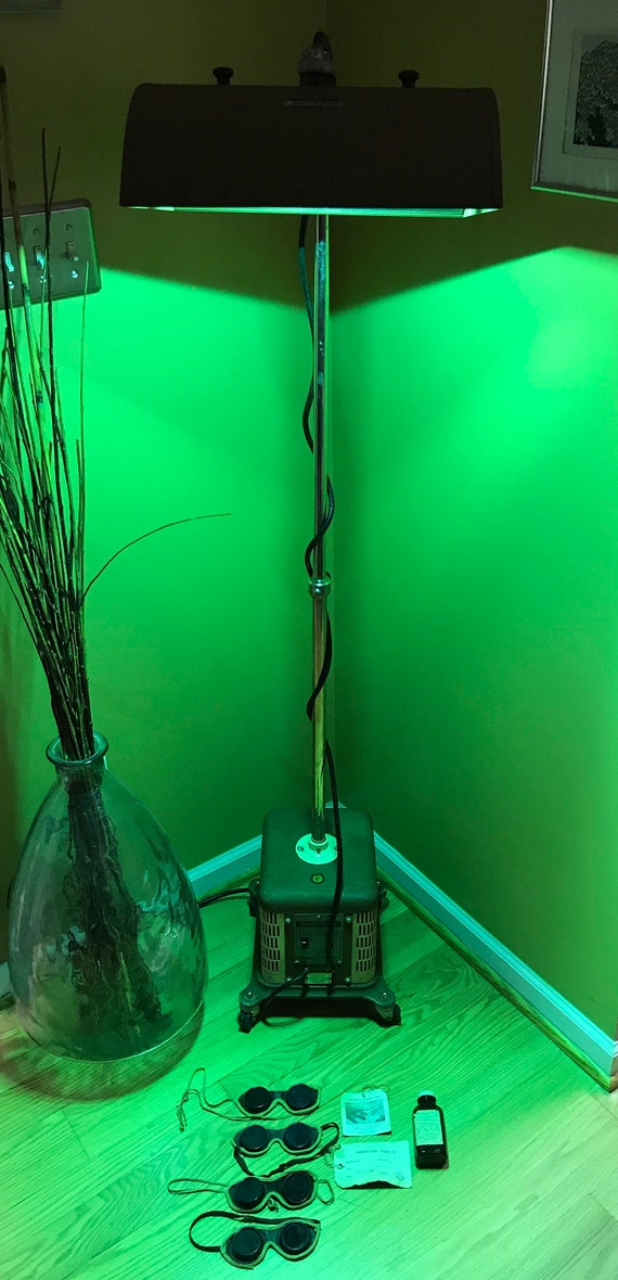 Uv 2024 standing lamp