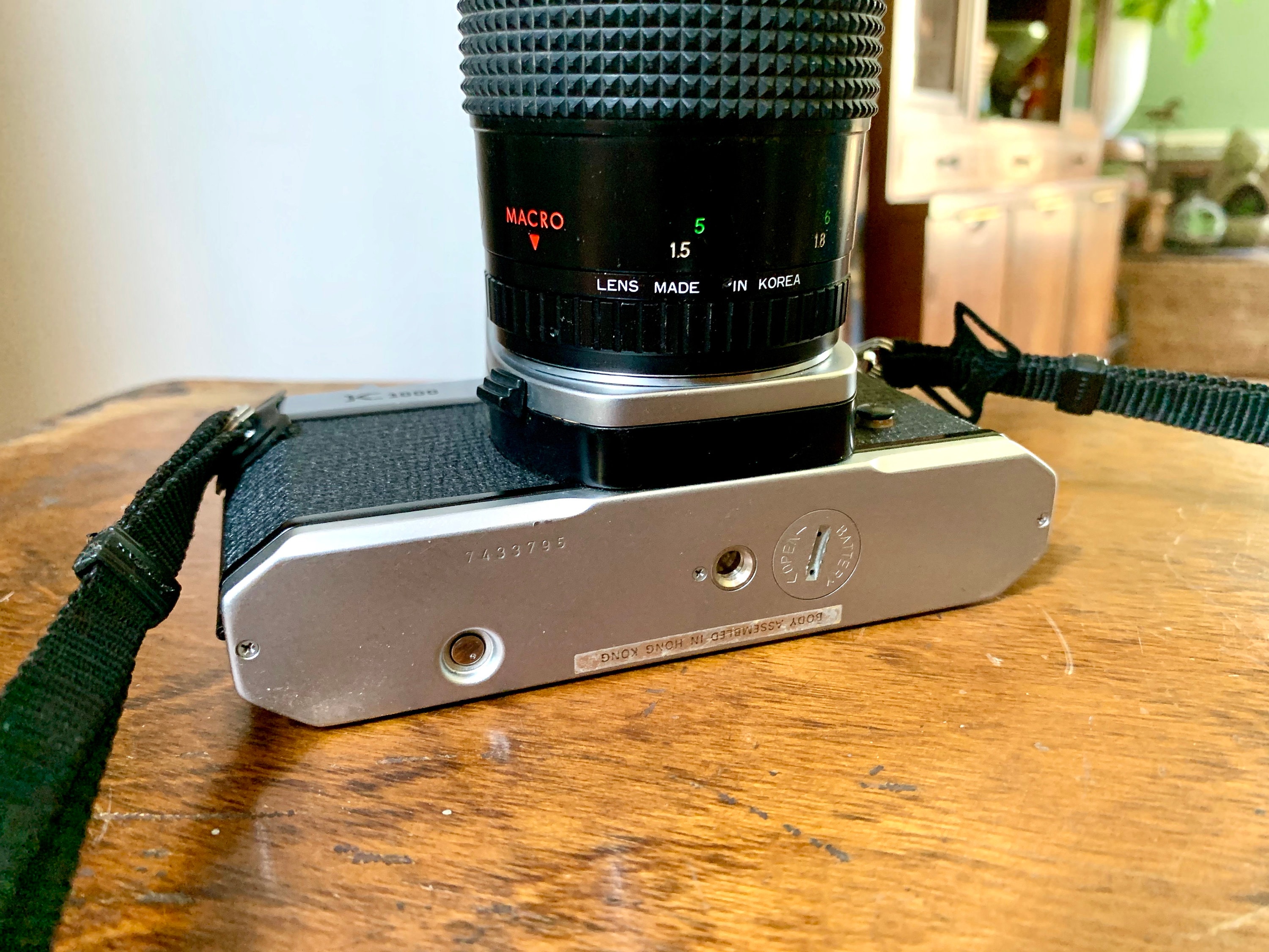 ★美品★ペンタックス PENTAX K1000 #1072 Amazon.com : Pentax K1000 Manual Focus SLR Film Camera with