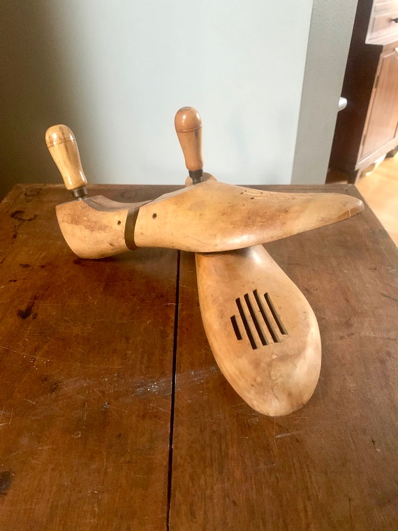 Antique wooden Shoe Trees | The Stetson Shoe Tree