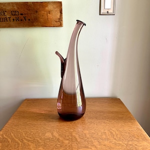 Grote amethist gebogen glazen fles | Unieke dieppaarse Italiaanse glazen karaf | 16" hoge fles Genie-fles amethist boho-stijl