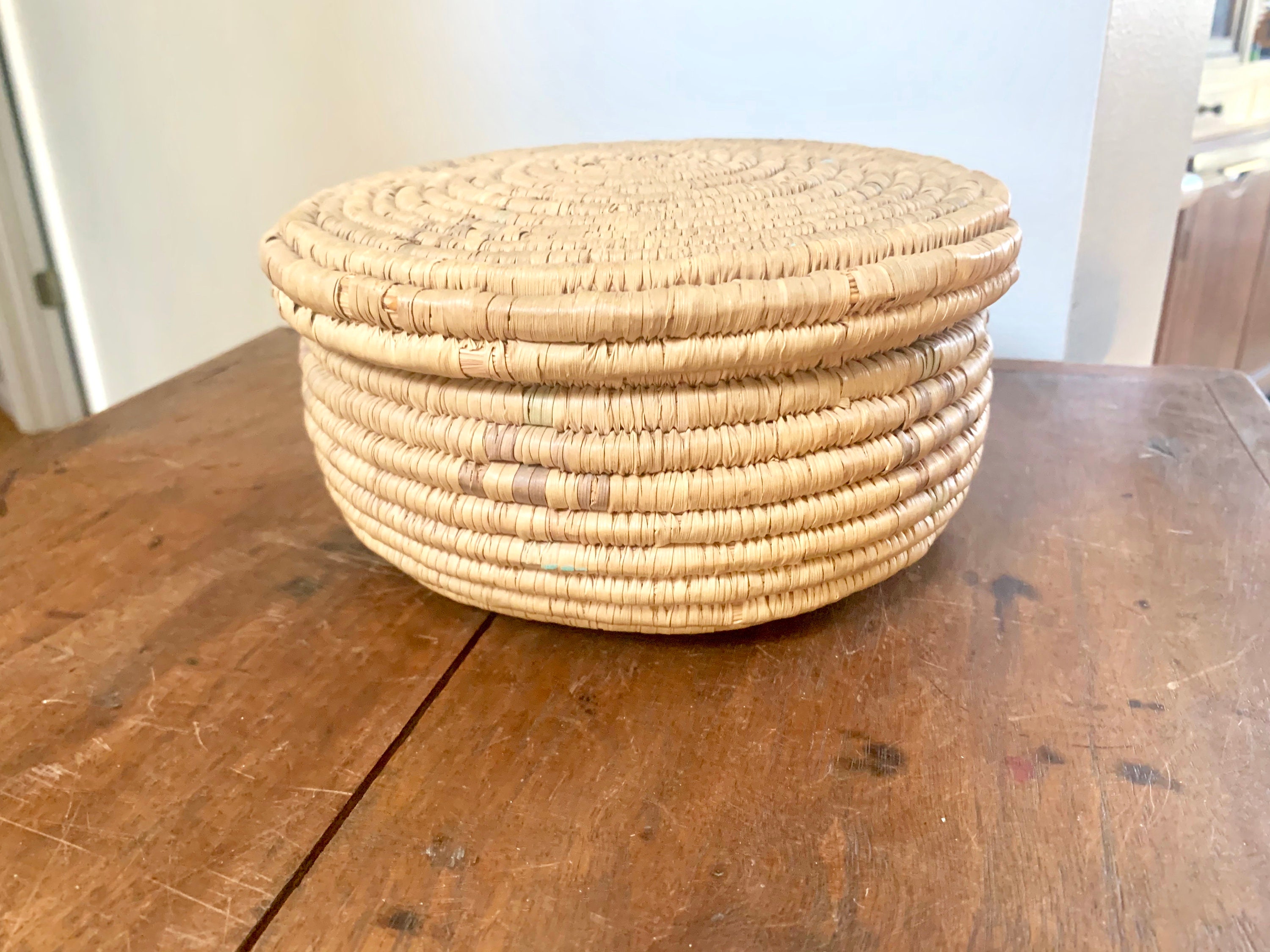 Small Round Coiled Sweetgrass Basket With Lid Native Etsy