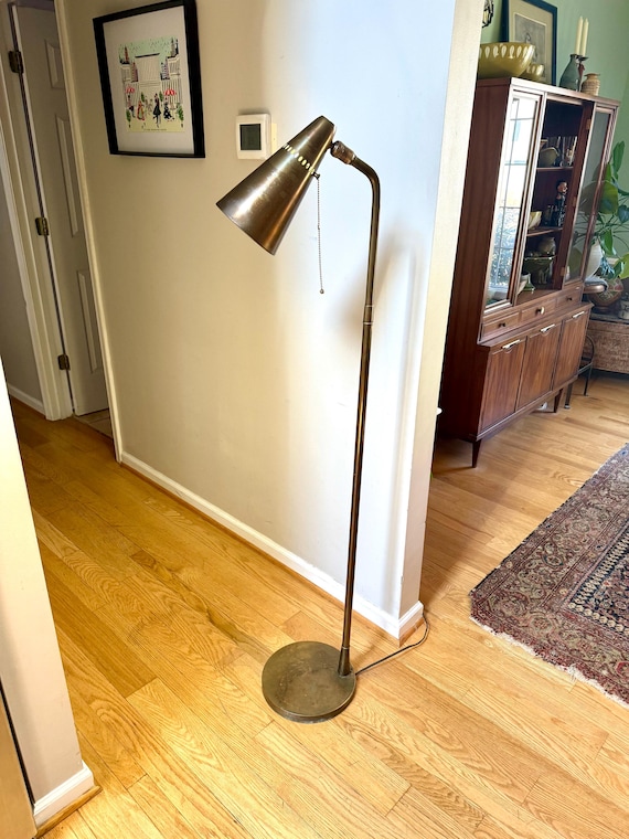 イデー IDEE CAMPANA FLOOR ARM LAMP Brass CAMPANA FLOOR ARM LAMP Brass｜フロアランプ｜IDEE SHOP Online