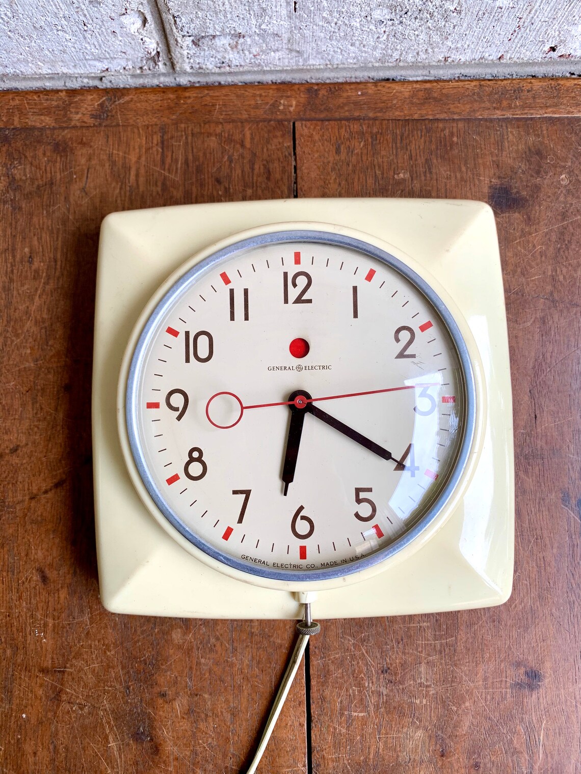 Vintage General Electric Wall Clock G.E. 2H20 Kitchen Clock Etsy