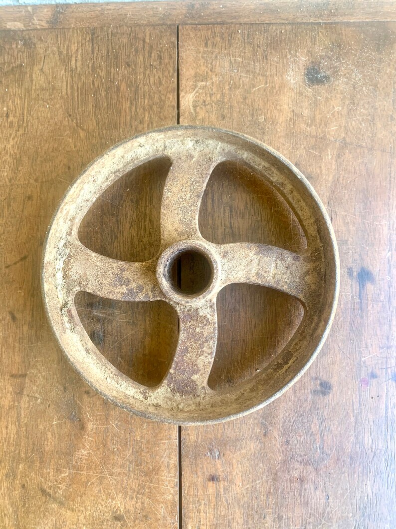 Old Rustic Iron Wheel Rustic Metal Wheel 7 1/4 Iron Etsy