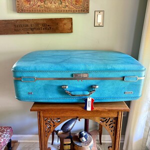 Vintage American Tourister Turquoise Marbled Luggage| American Tourister Suitcase| X-Large Size A/T Escort Suitcase| Turquoise Blue Suitcase