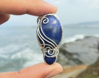 Nathis lapis lazuli gemstone Pendant