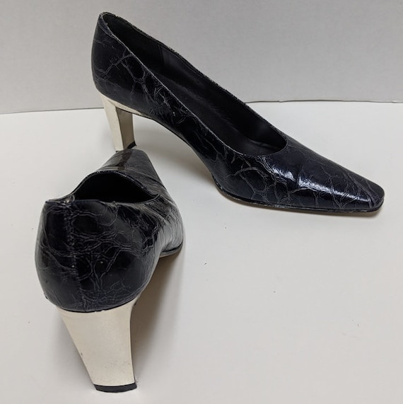 Womans Pumps 1980s Shoes