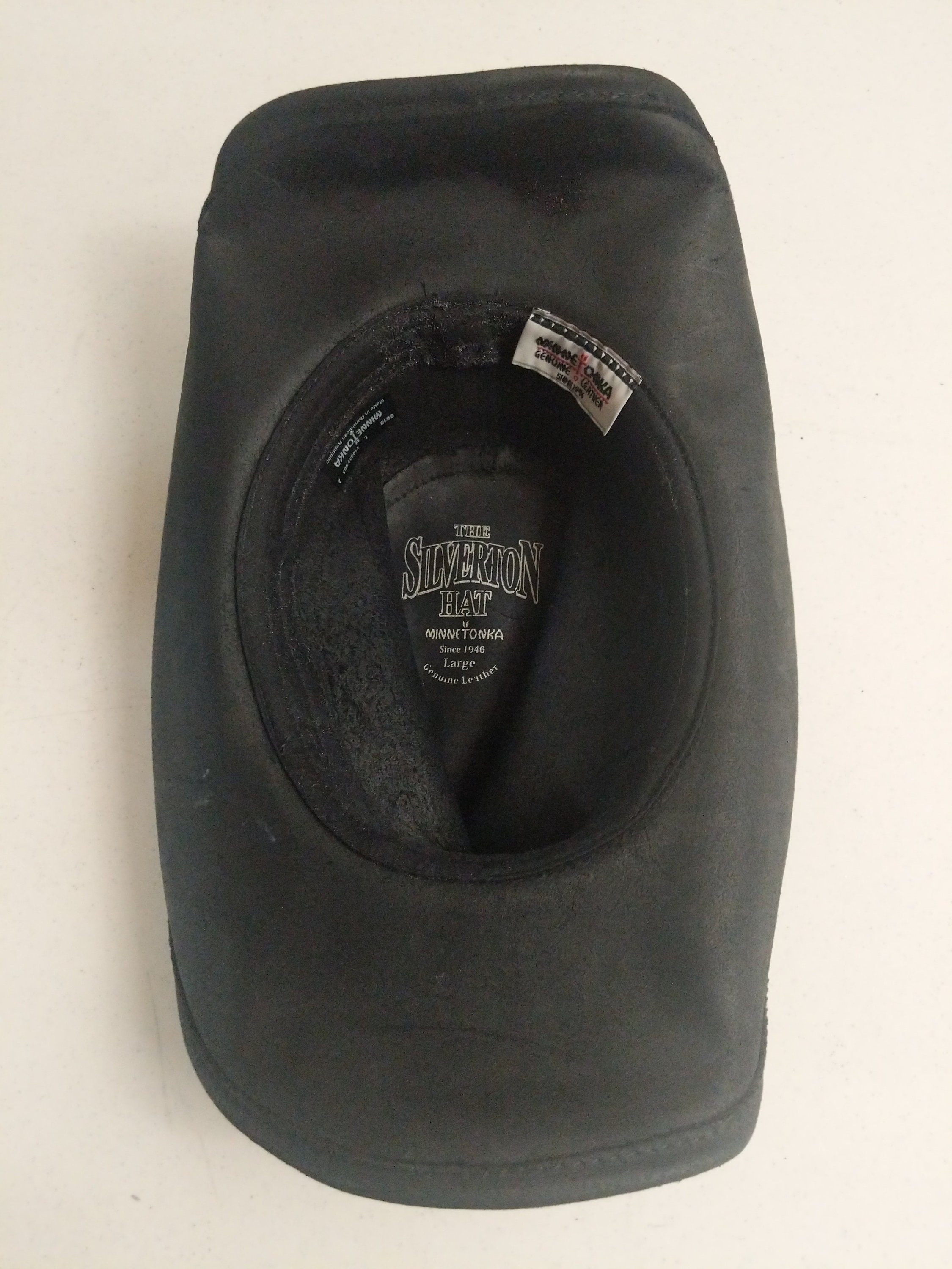 Hat Suede Minnetonka Black Leather Western Silver Studded  display picture 1