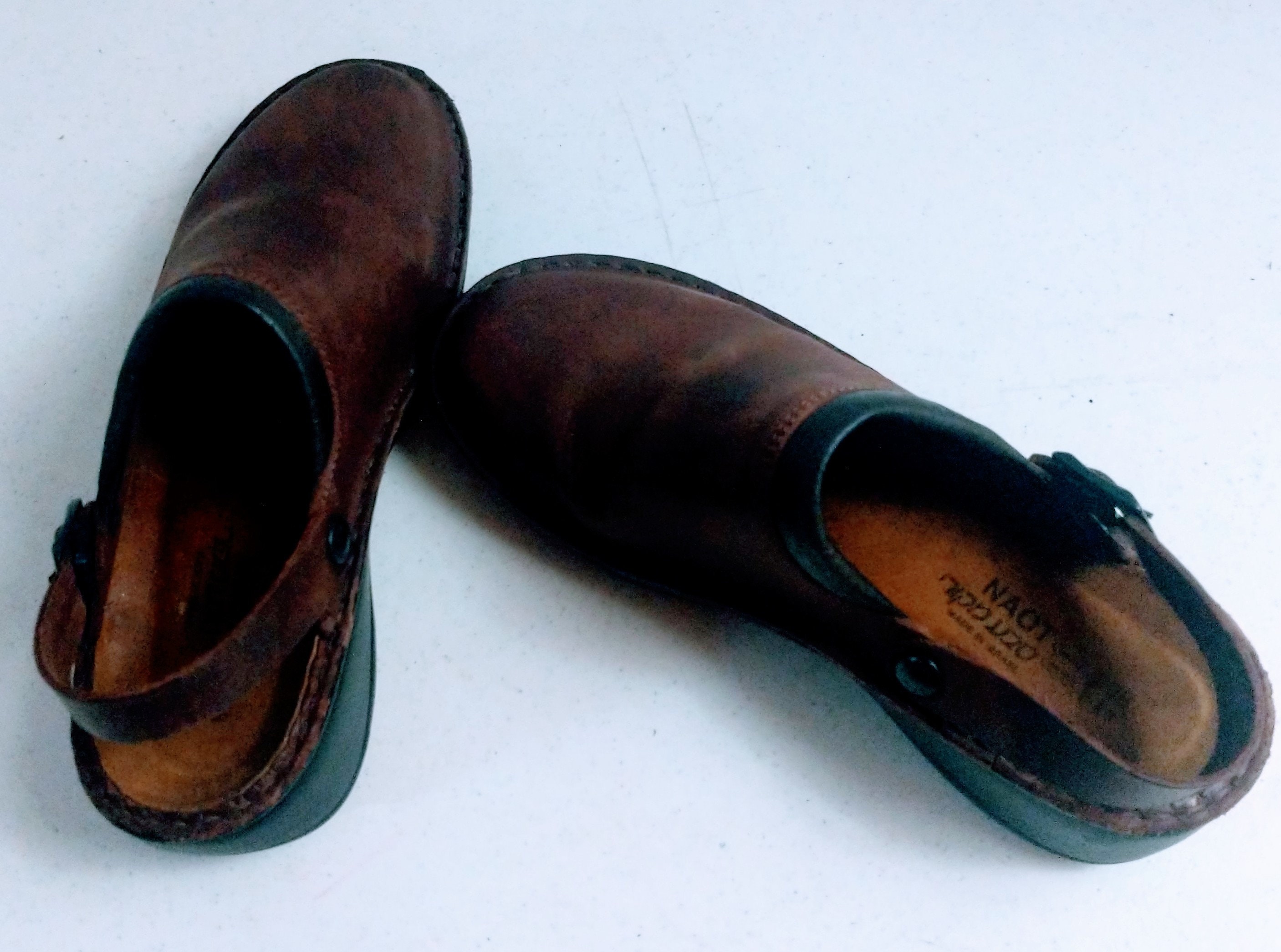 naot clogs