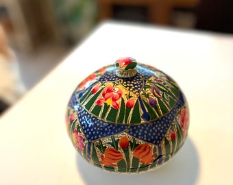 Vintage paper mache trinket box