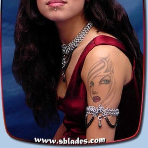 Raven chainmaille arm-band, Gothic chainmail arm jewelry, Belly dance and goth club armlets in chain mail