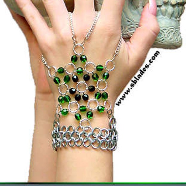 Harem Dancer Chainmaille Hand-Star, Handflower hand bracelet. Slave bracelet for belly dance in chainmail