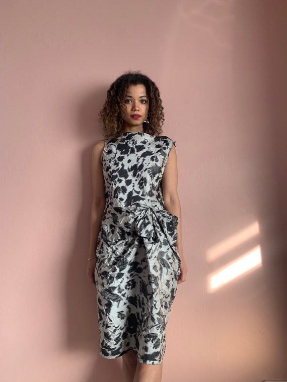 Lanvin t 2011 Alber Elbaz Grey & Black Abstract Floral Print Crinkle  Sheath Dress - Etsy