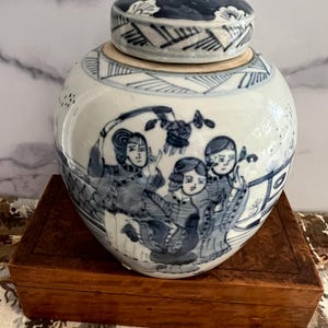 Blue and White Porcelain Ginger Jar, Chinese Ginger Jar, Porcelain Ginger Jar, Blue and White, Blue and White Collections