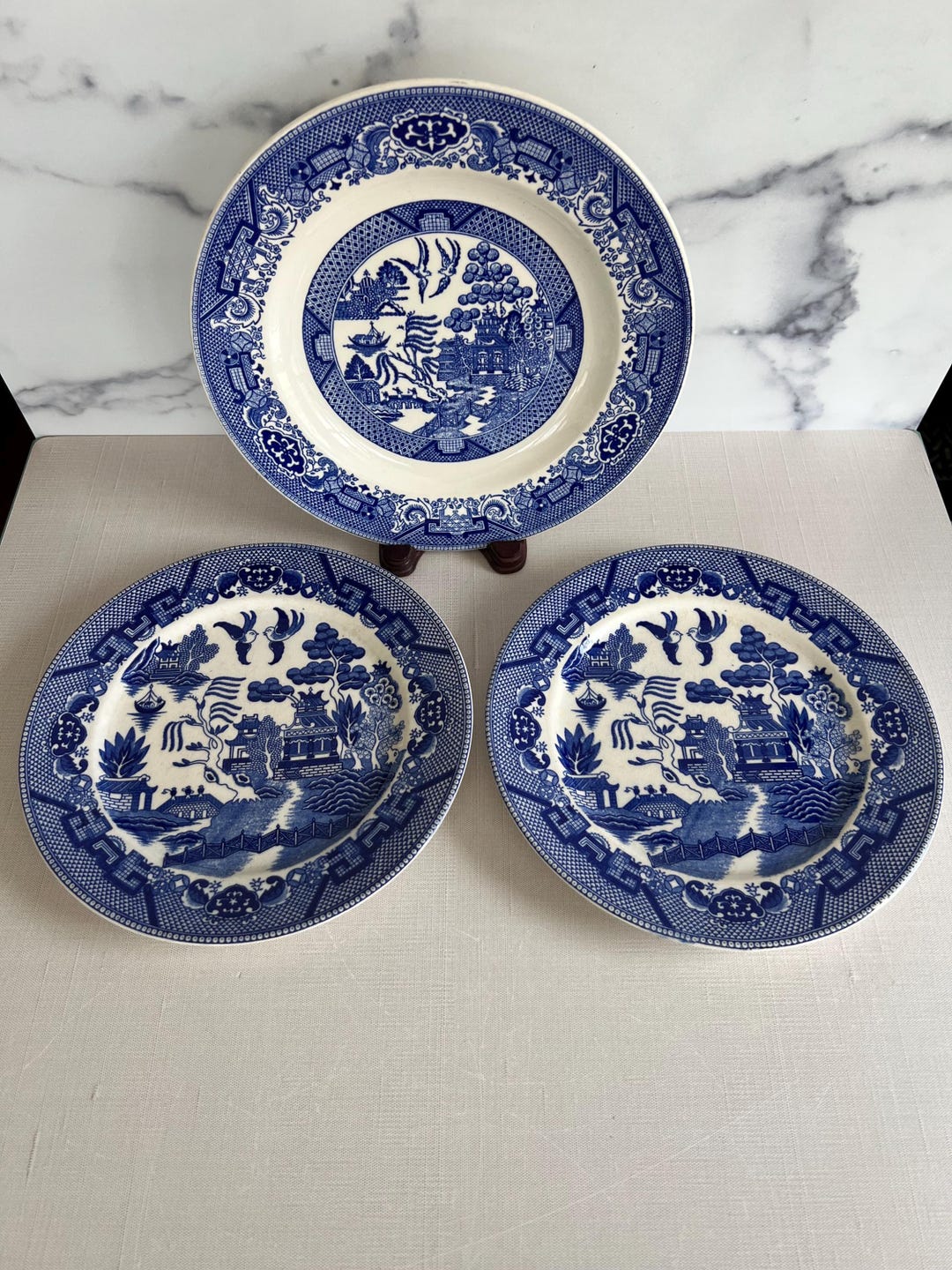 Vintage Blue Willow Dinner Plates, Set of 3, Churchill of England ...