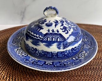 Vintage Blue Willow Cheese Dome and Coordinating Underplate, Blue and White Collection, Chinoiserie, Willow Ware