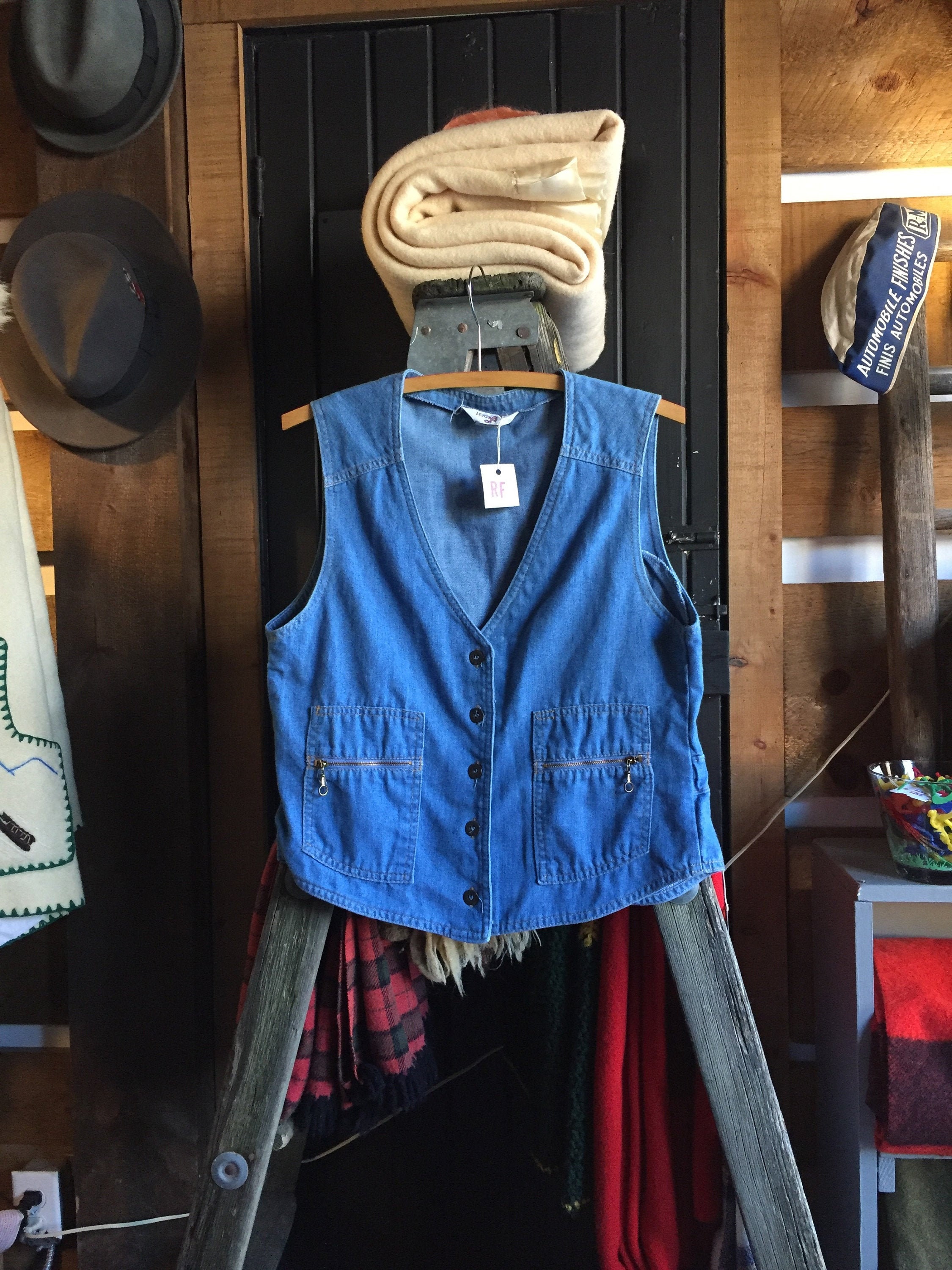 Denim Vest. Button-up Zipper Pockets 