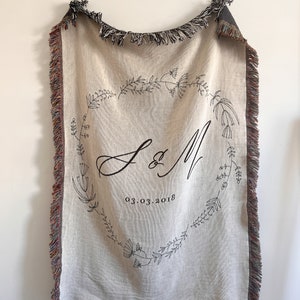 Coperta personalizzata con iniziali di coppia in cotone, regalo per anniversario, regalo per il secondo anniversario del marito, regalo per l'anniversario della moglie in cotone, regalo per San Valentino
