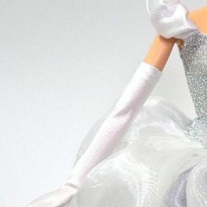 Satin white gloves for 12 or 17 inch dolls like Disney princess doll