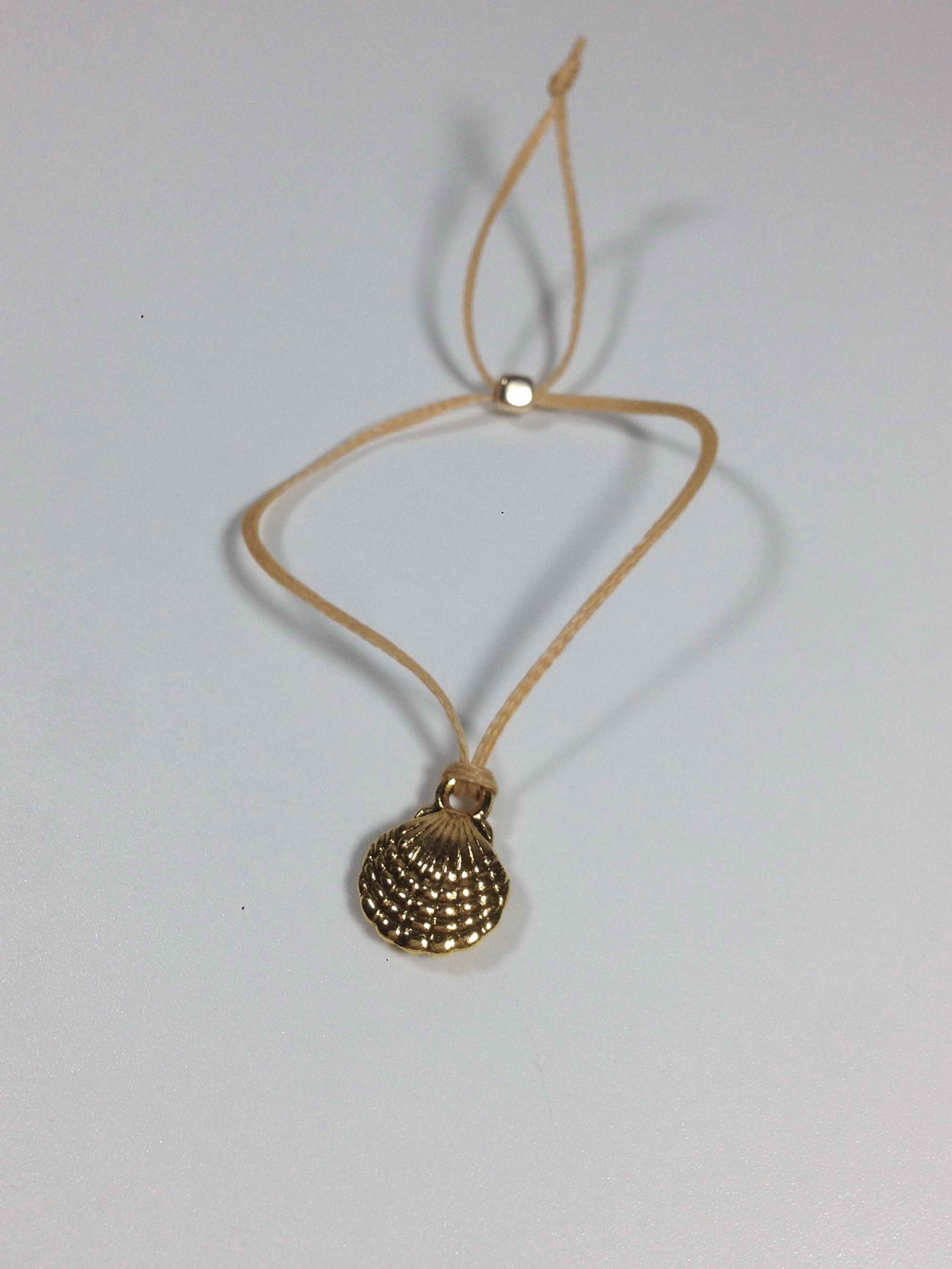 Melody Gold Seashell Necklace Fits 10 Inches or 11.5 Inches - Etsy UK