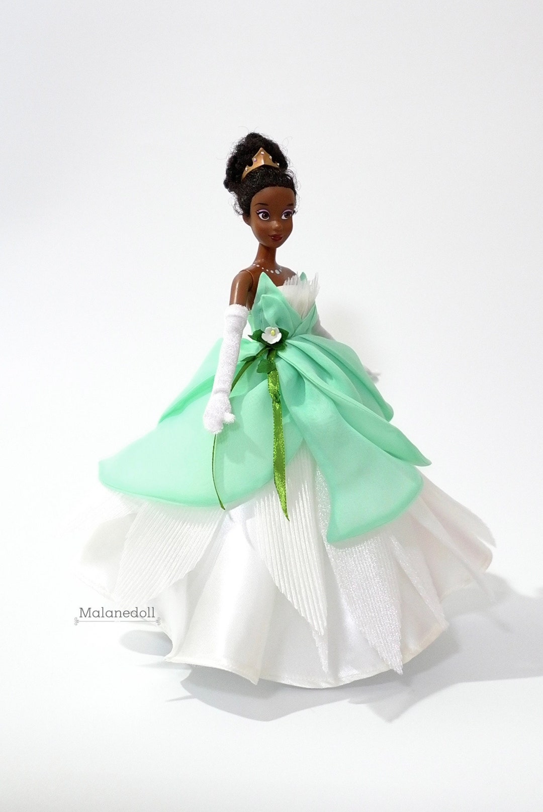 Princess tiana green dress 2025
