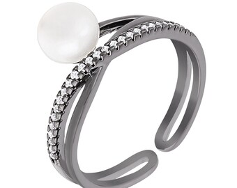 Hematite Pearl Statement Ring, Black Hematite Ring, Hematite Ring, Onyx Ring, Hematite Cocktail Ring, White Pearl Ring, Unique Hematite