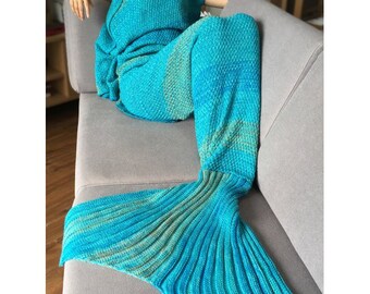 The Bella Velvet Dotted Wrap Mermaid Set (Noir)
